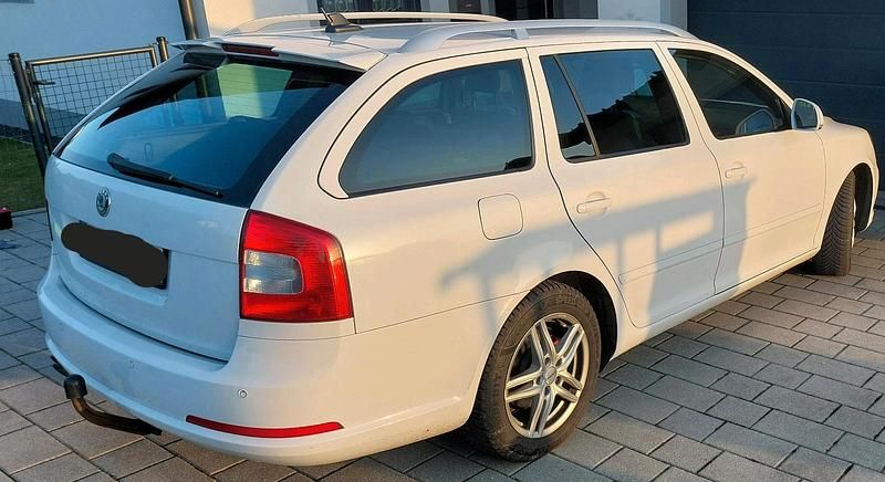 Gebraucht Skoda Octavia RS 170 PS (125 kW) 2012 Weiß Kombi