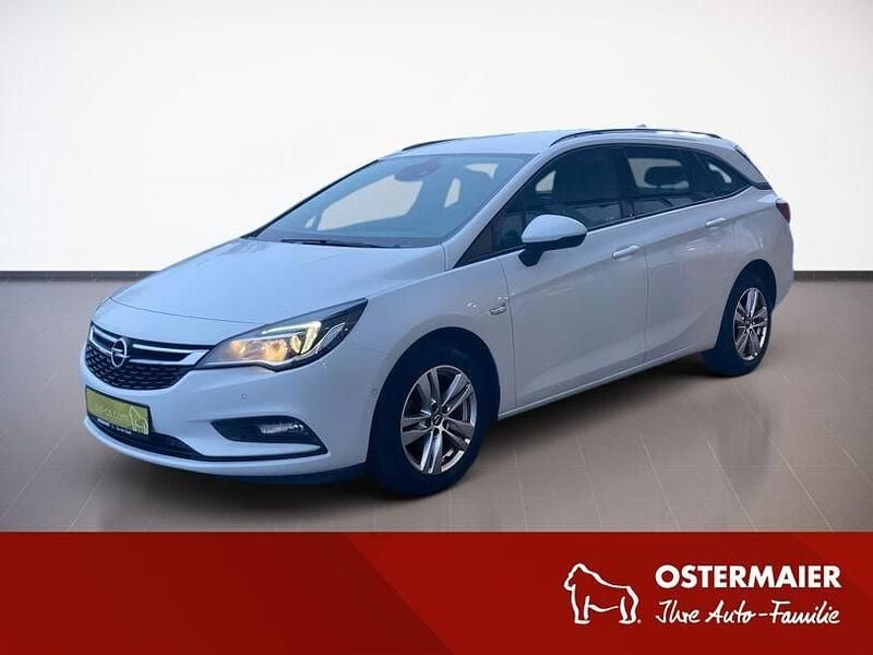 Schneeweiss Gebraucht 2017 Opel Astra Kombi | 7.900 € (Superpreis) - Bild 1/4