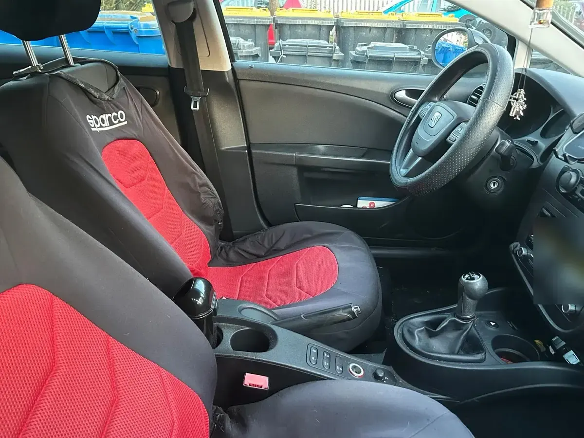 Gebraucht Seat Leon 105 PS (77 kW) 2011 Kleinwagen