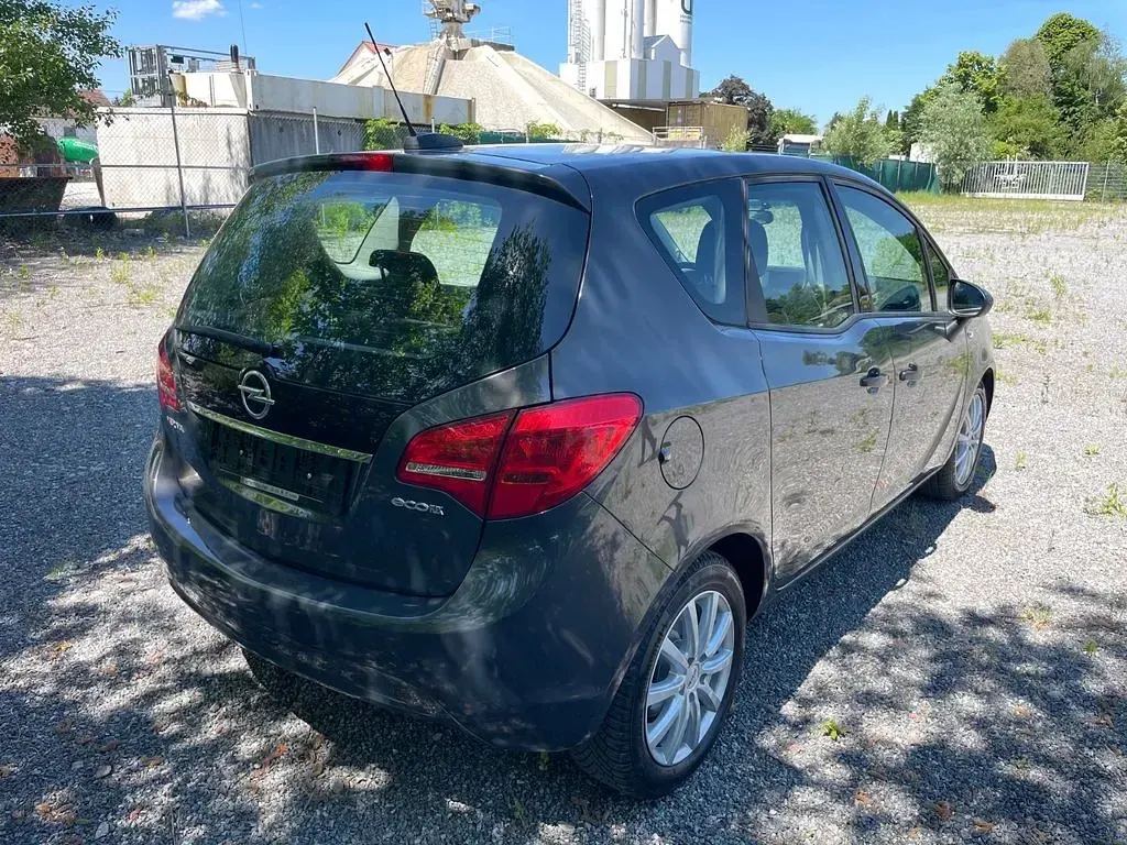 Gebraucht Opel Meriva Active 95 PS (69 kW) 2017 Grau Van / Kleinbus