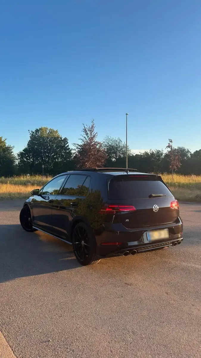 Gebraucht VW Golf VII R 310 PS (228 kW) 2017 Schwarz Limousine