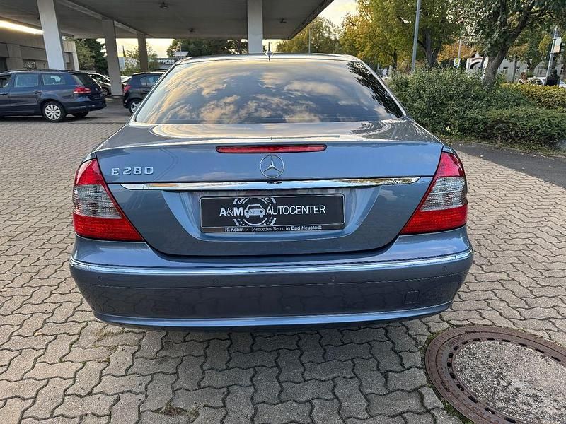 Gebraucht Mercedes E280 231 PS (169 kW) 2006 Blau Limousine