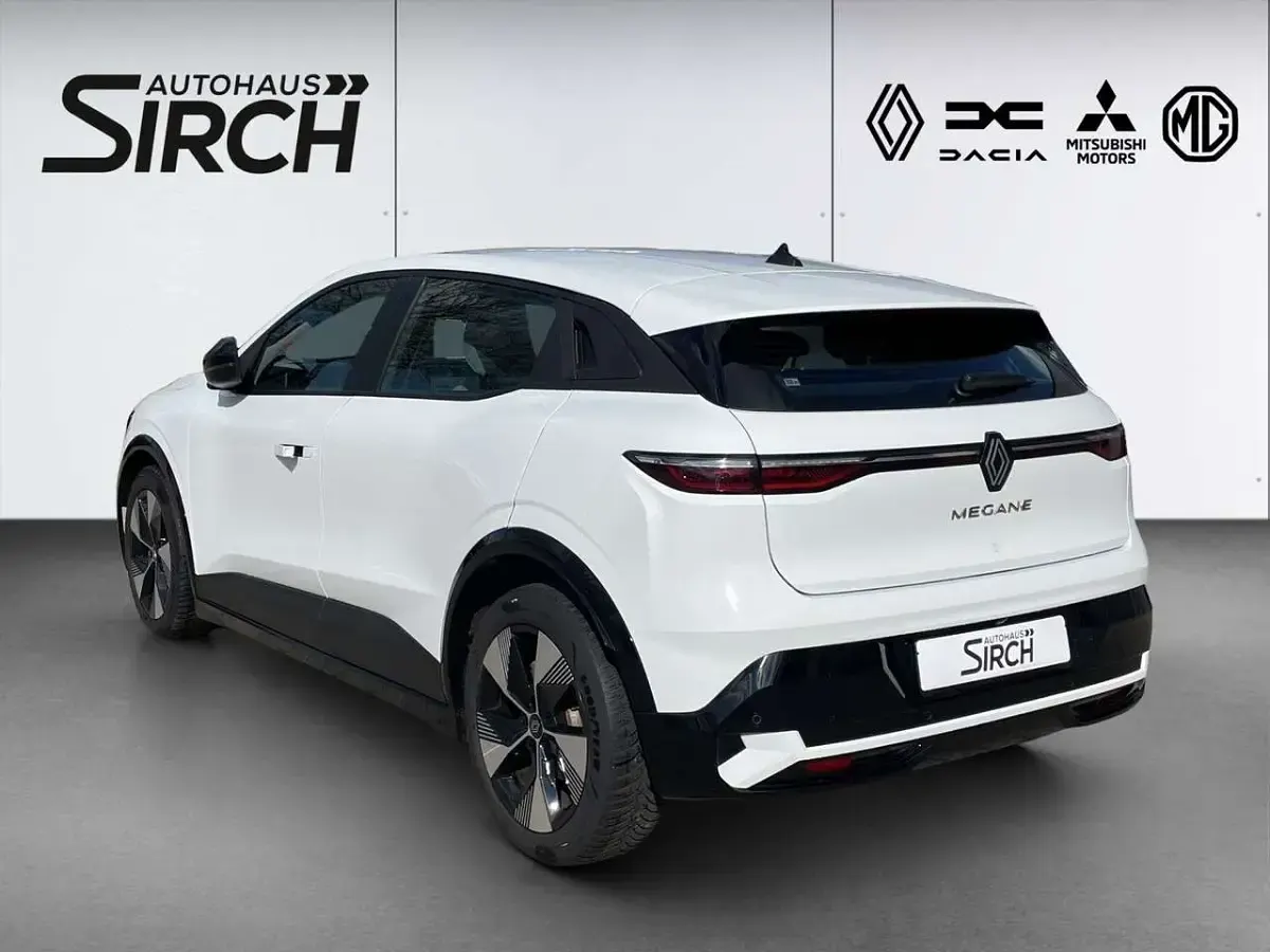 Second-hand Renault Megane E-Tech Evolution 160 kW (218 CP) 2023 Alb Berlinǎ
