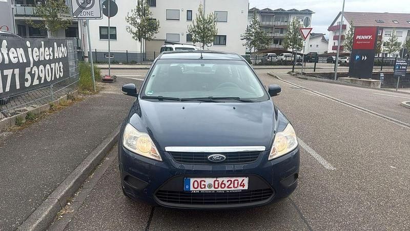 Second-hand Ford Focus Style 90 CP (66 kW) 2008 Albastru Berlinǎ