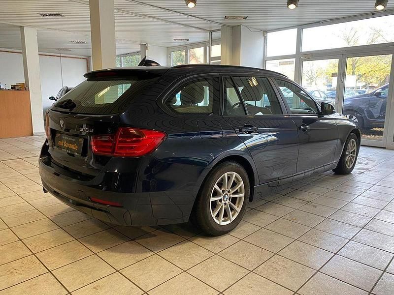 Gebraucht BMW 318 143 PS (105 kW) 2014 Blau Kombi