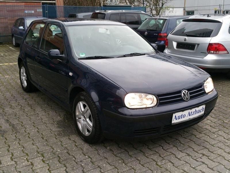 Gebraucht VW Golf IV 75 PS (55 kW) 2003 Dunkel blau Kleinwagen