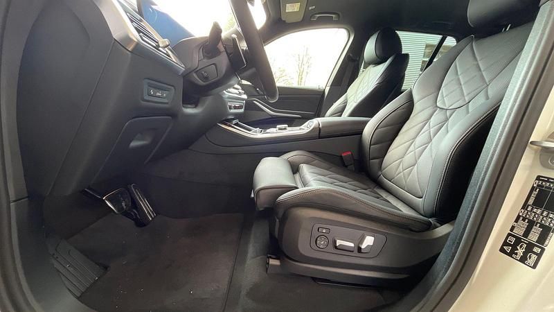Neu BMW X5 Efficient Dynamics 298 PS (219 kW) 2026 Alpinweiß uni SUV