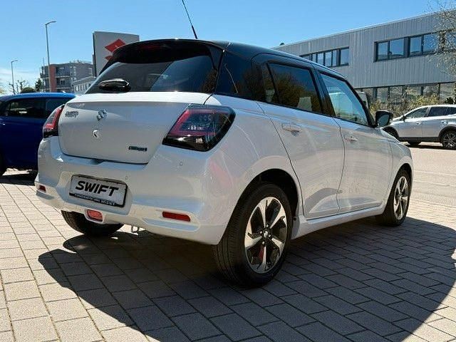 Neu Suzuki Swift Comfort+ 82 PS (60 kW) 2026 Weiß Kleinwagen