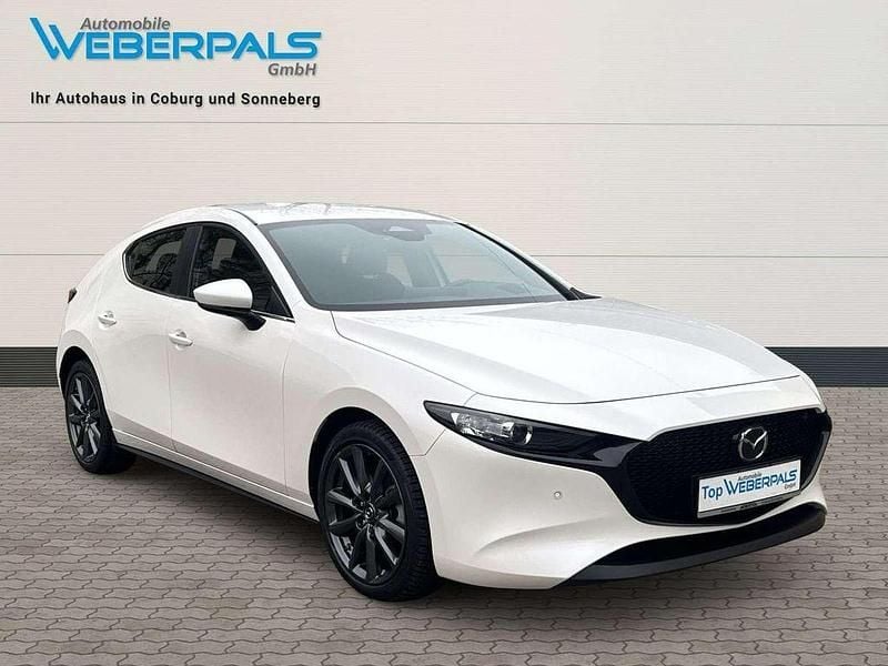 Gebraucht Mazda 3 Center-Line 140 PS (102 kW) 2025 Snowflake white Limousine