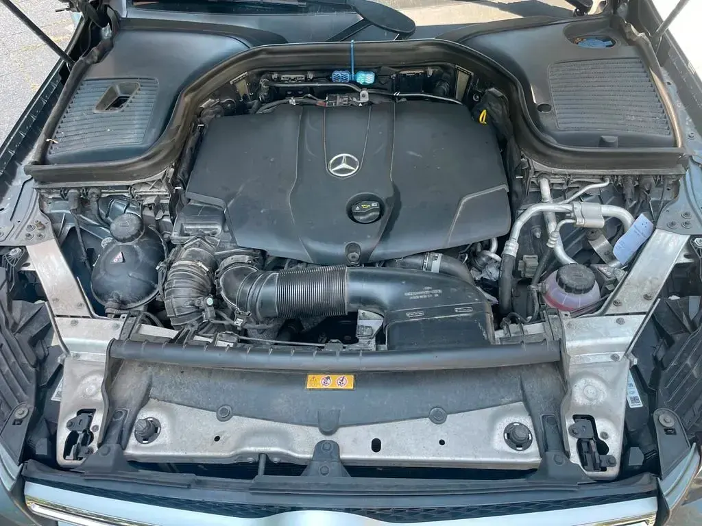 Gebraucht Mercedes GLC250 AMG line 204 PS (150 kW) 2017 Grau SUV