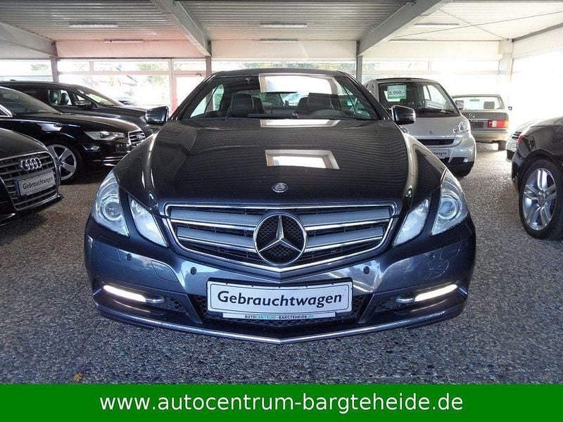 Second-hand Mercedes E200 184 CP (135 kW) 2011 Gri Coupe