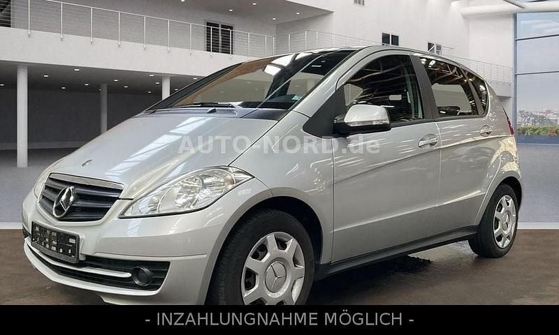 Silber Gebraucht 2009 Mercedes A150 Limousine | 4.490 € (Fairer Preis) - Bild 1/4