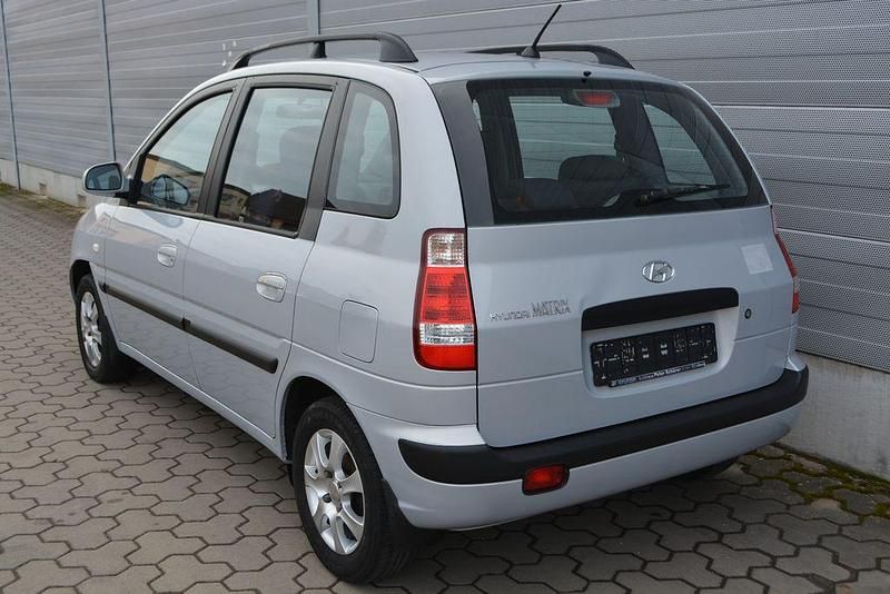 Gebraucht Hyundai Matrix GLS 103 PS (75 kW) 2006 Silber Van / Kleinbus