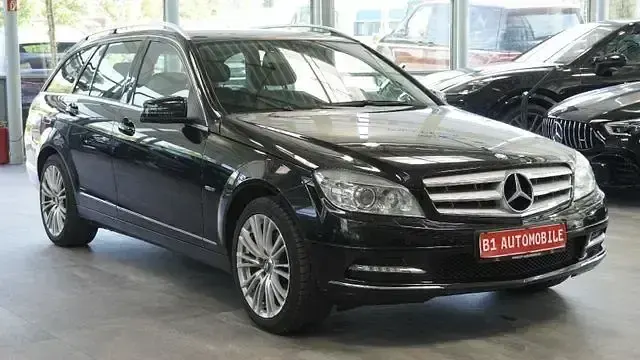 Gebraucht Mercedes C200 184 PS (135 kW) 2010 Schwarz Kombi