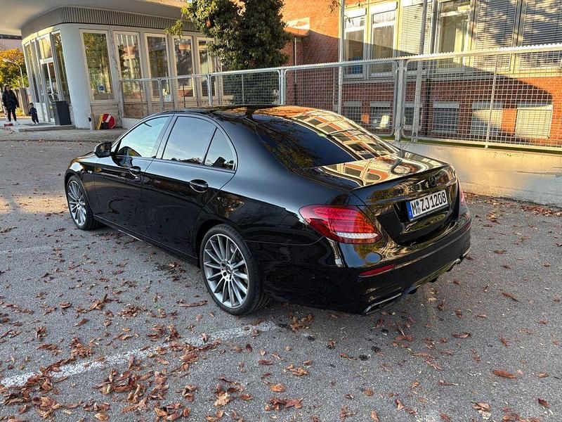 Gebraucht Mercedes E43 AMG AMG 401 PS (294 kW) 2017 Schwarz Limousine