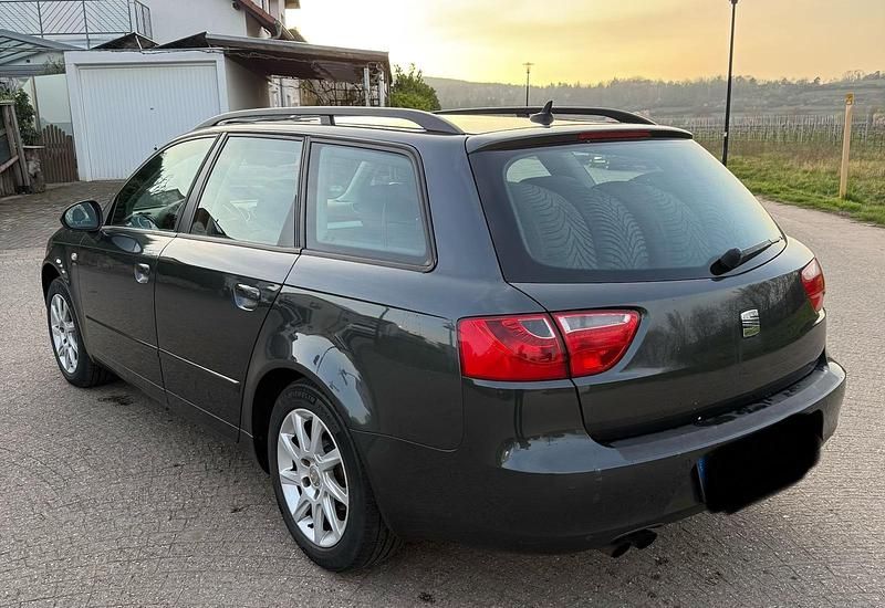 Gebraucht Seat Exeo 160 PS (117 kW) 2011 Grau Kombi