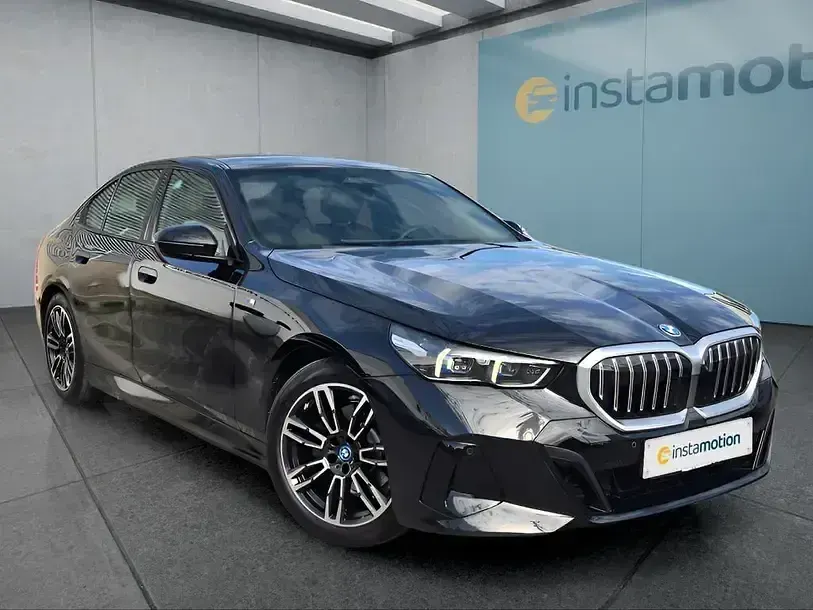 Gebraucht BMW 530 2024 Schwarz Limousine