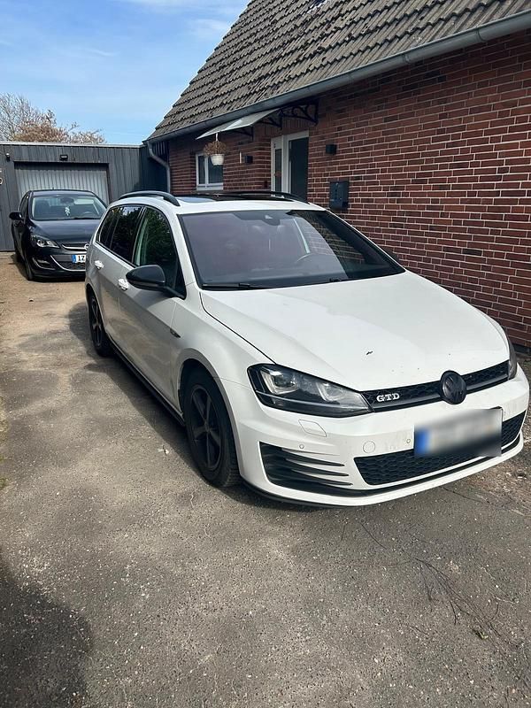 Usado VW Golf VII GTD 184 HP (135 kW) 2017 Branco Carrinha