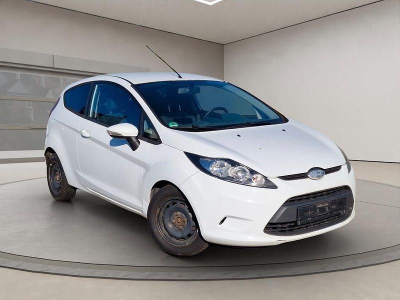 Weiß Gebraucht 2010 Ford Fiesta Trend Kleinwagen | 1.893 € (Guter Preis) - Bild 1/4