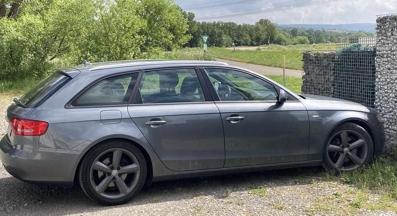 Gebraucht Audi A4 S-Line 170 PS (125 kW) 2011 Grau Kombi