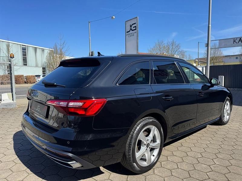 Gebraucht Audi A4 Advanced 150 PS (110 kW) 2023 Schwarz Kombi