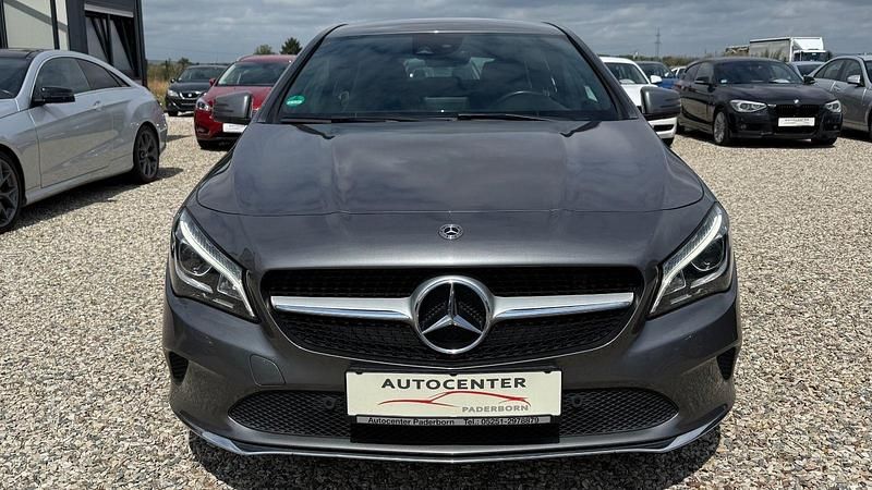 Gebraucht Mercedes CLA200 136 PS (100 kW) 2017 Grau Kombi