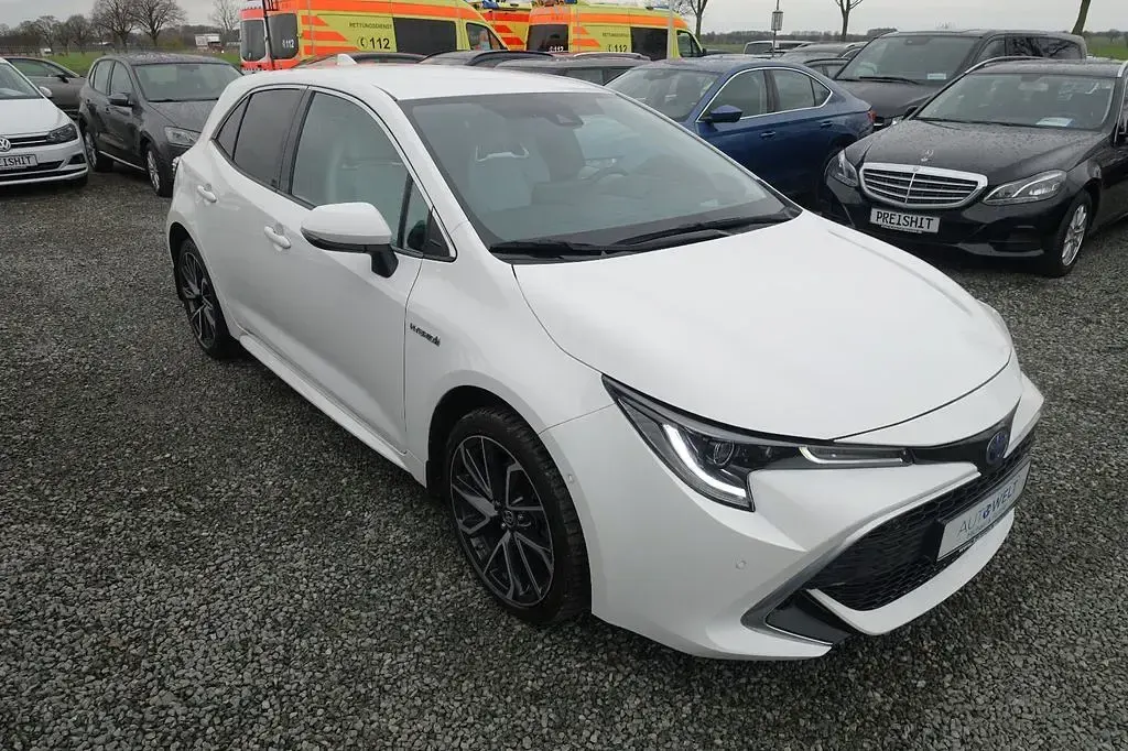 Gebraucht Toyota Corolla 152 PS (111 kW) 2020 Weiß Limousine