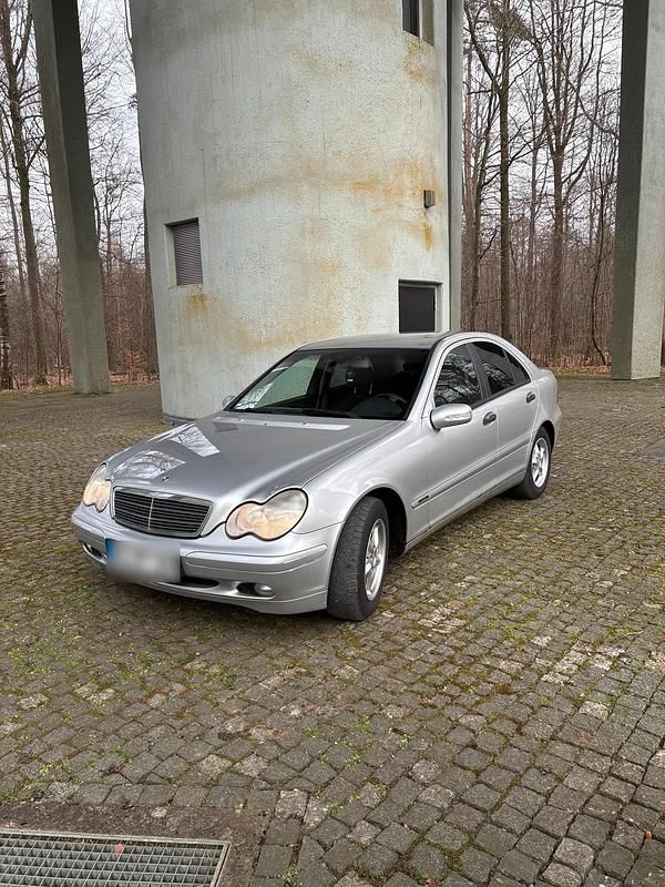 Gebraucht Mercedes C180 148 PS (108 kW) 2004 Grau Limousine