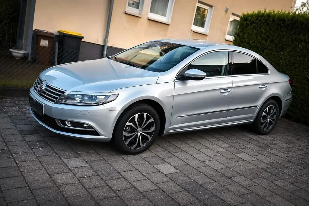 Gebraucht VW Passat 160 PS (117 kW) 2014 Silber Limousine