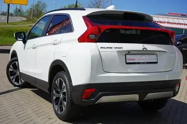 Gebraucht Mitsubishi Eclipse Cross Active 163 PS (119 kW) 2019 Weiß SUV
