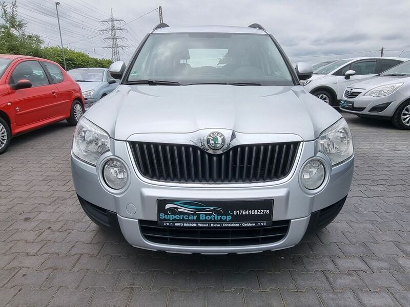 Silber Gebraucht 2013 Skoda Yeti Ambition SUV | 6.500 € (Etwas zu teuer) - Bild 1/4
