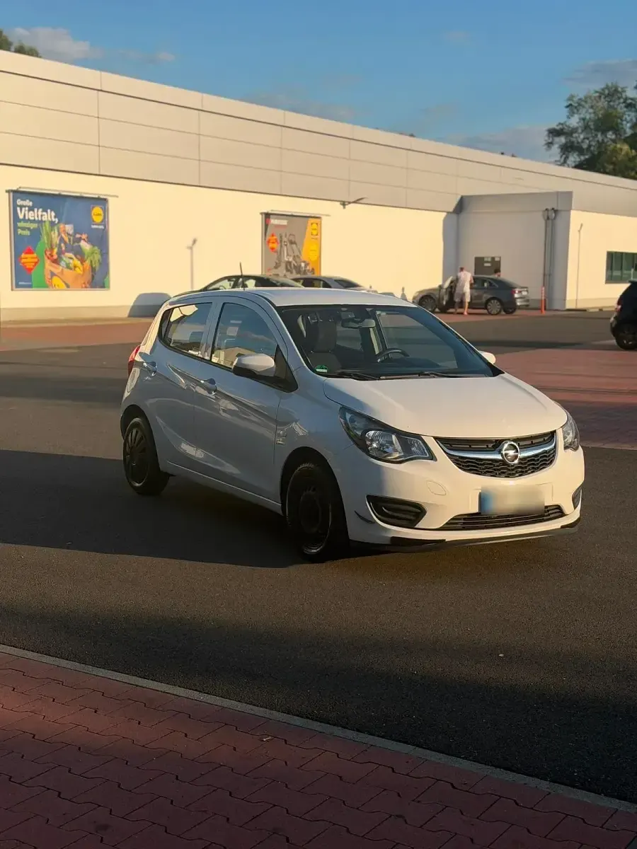 Gebraucht Opel Karl 73 PS (53 kW) 2016 Weiß Kleinwagen