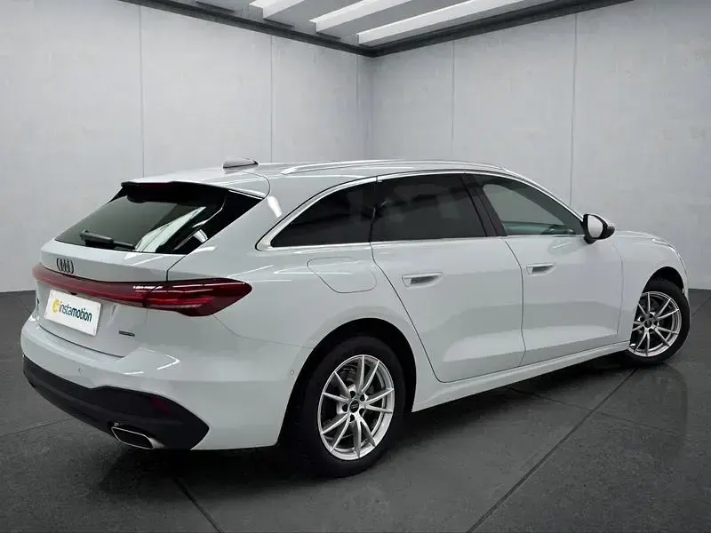 Second-hand Audi A5 204 CP (150 kW) 2025 Alb Break
