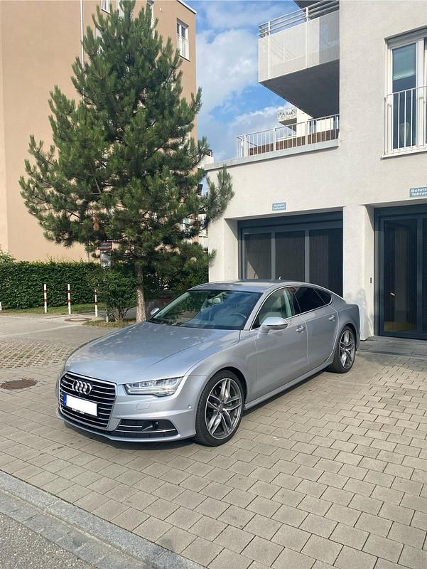 Silber Gebraucht 2015 Audi A7 Sportback Kleinwagen | 22.990 € (Superpreis) - Bild 1/4