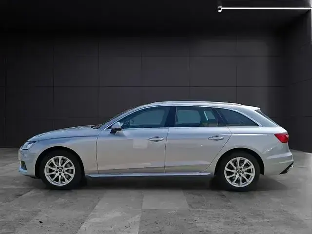 Gebraucht Audi A4 Ambiente 204 PS (150 kW) 2023 Silber Kombi
