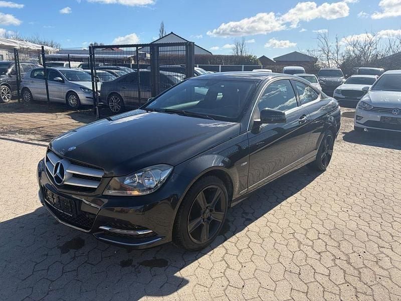 Gebraucht Mercedes C180 156 PS (114 kW) 2011 Grau Coupé
