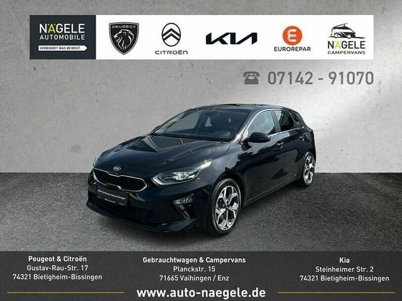 Black metallic Gebraucht 2021 Kia Ceed Spirit Limousine | 19.800 € (Fairer Preis) - Bild 1/3