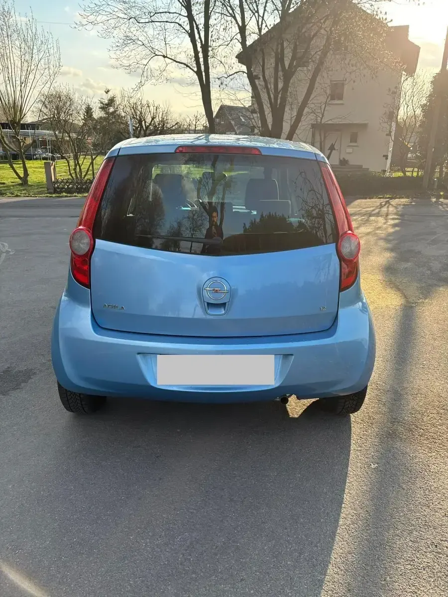 Gebraucht Opel Agila 89 PS (65 kW) 2010 Blau Kleinwagen