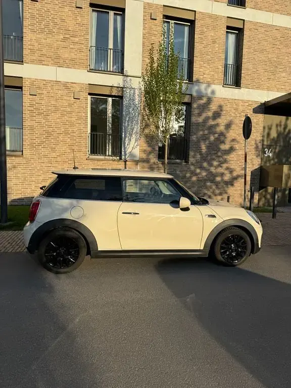 Gebraucht Mini ONE Pepper 102 PS (75 kW) 2016 Weiß Kleinwagen