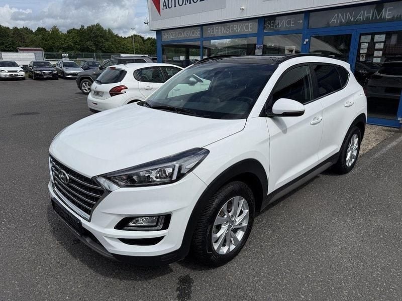 Weiß Gebraucht 2019 Hyundai Tucson Trend SUV | 17.250 € (Superpreis) - Bild 1/4
