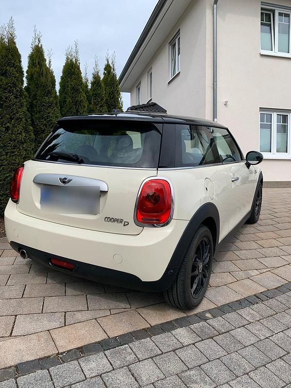 Second-hand Mini Cooper 116 CP (85 kW) 2015 Bej Hatchback