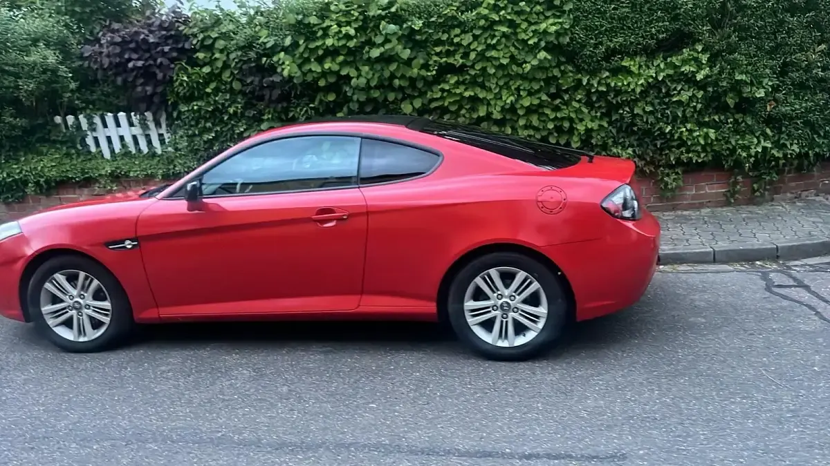 Gebraucht Hyundai Coupé 143 PS (105 kW) 2007 Rot Coupé