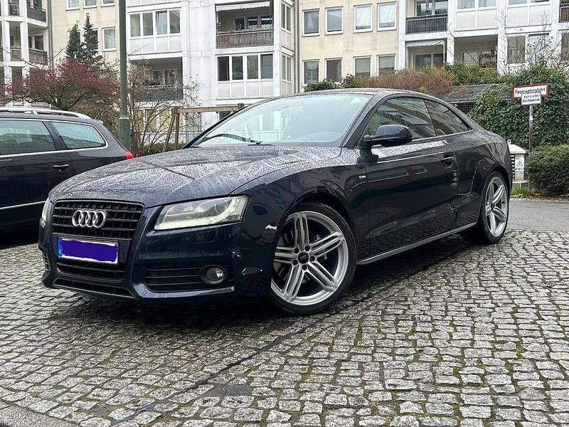 Blau Gebraucht 2011 Audi A5 S-Line Coupé | 8.350 € (Etwas zu teuer) - Bild 1/4