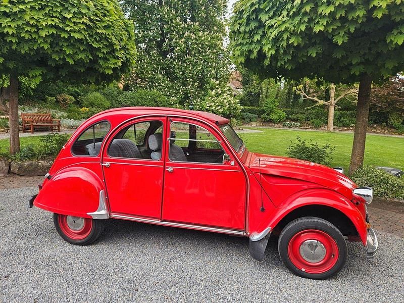 Rot Gebraucht 1988 Citroën 2CV Kleinwagen | 14.400 € - Bild 1/4