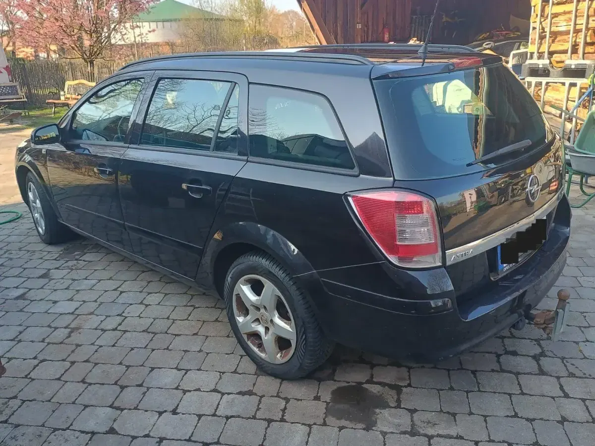 Używany Opel Astra 105 KM (77 kW) 2007 Kombi