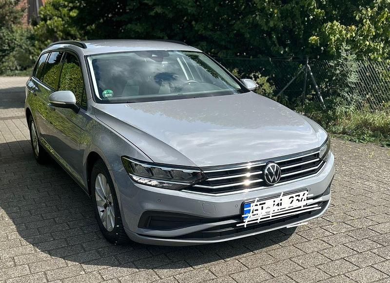 Gebraucht VW Passat Conceptline 122 PS (89 kW) 2022 Grau Kombi