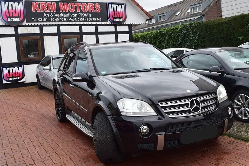 Schwarz Gebraucht 2008 Mercedes ML350 SUV | 15.990 € (Teuer) - Bild 1/4