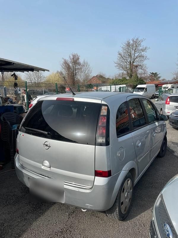 Gebraucht Opel Meriva 105 PS (77 kW) 2006 Silber Van / Kleinbus