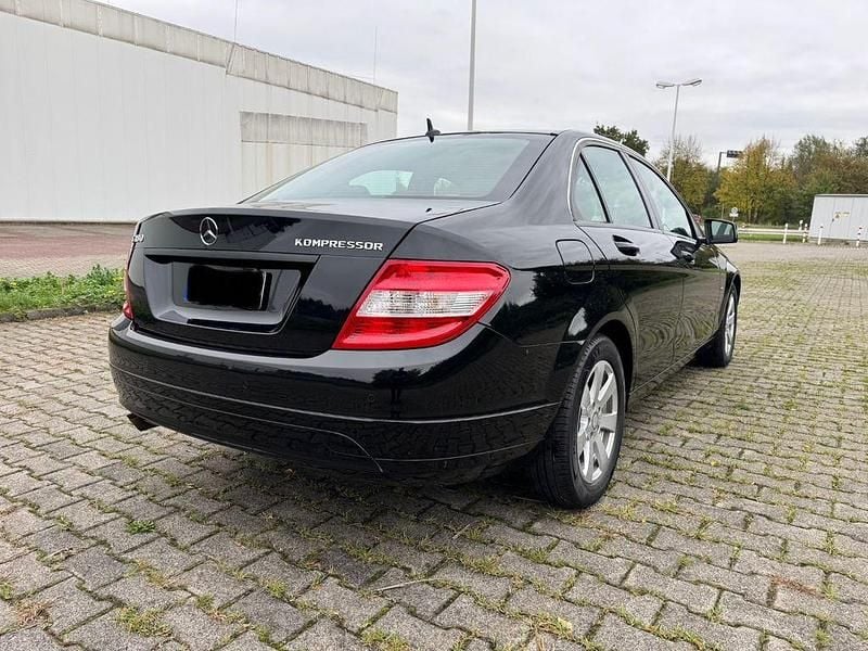 Gebraucht Mercedes C180 156 PS (114 kW) 2009 Schwarz Limousine
