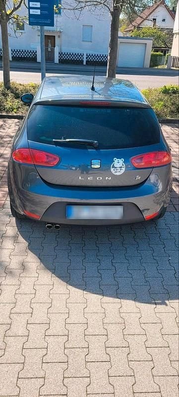 Usata Seat Leon FR 170 CV (125 kW) 2011 Grigio Utilitaria